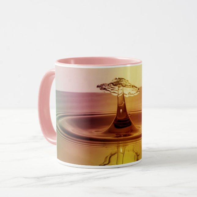 Erfrischende Wassertropfen Splashing - von der Nat Tasse (Vorderseite Links)