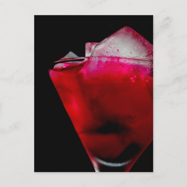 Erfrischender roter und rosa Cocktail Postkarte (Vorderseite)