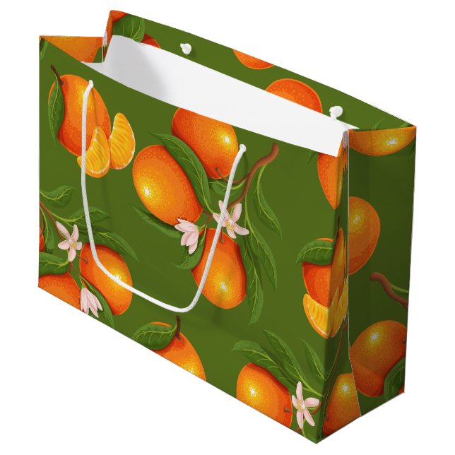 Erfrischendes Orangenmuster Große Geschenktüte (Vorderseite Schrägansicht)