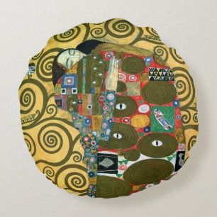 Erfüllung alias The Embrace von Gustav Klimt Rundes Kissen