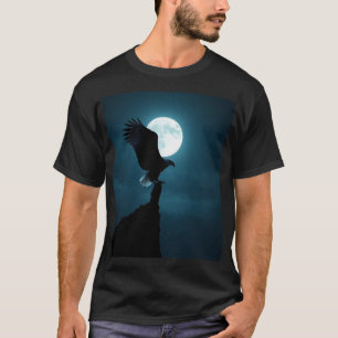 Erhabener Adler im mondbeschienenen Wald Künstleri T-Shirt