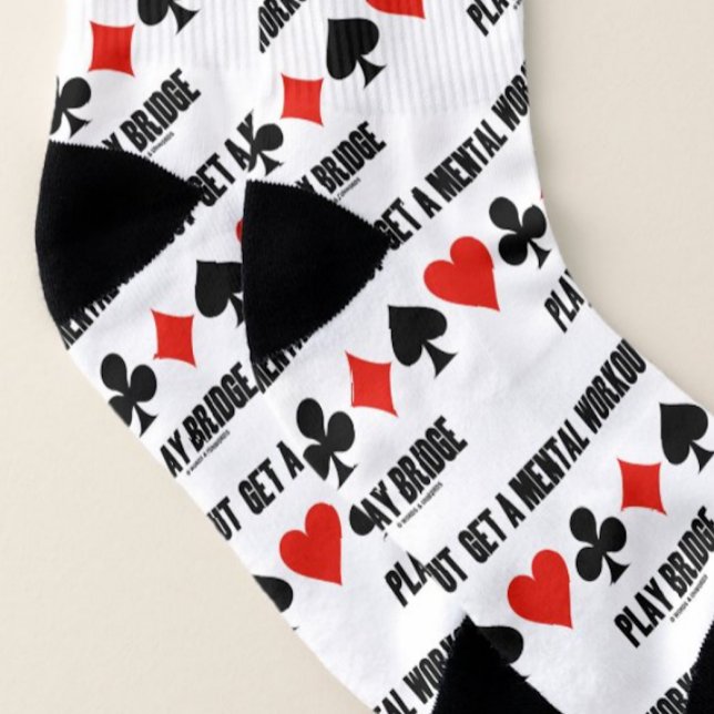 Erhalten Sie eine Mental Workout Play Bridge mit v Socken (Bridge players/teachers will enjoy this pair of socks featuring the 4 card suits & bridge advice!)