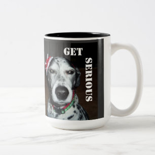 Erhalten Sie ernste Tasse