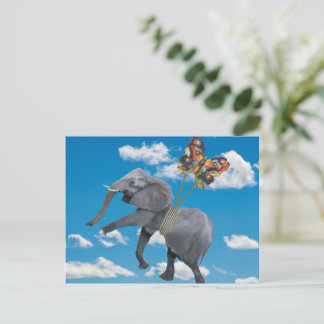 Erheiternde Elefant- und Schmetterlings-Postkarte Postkarte