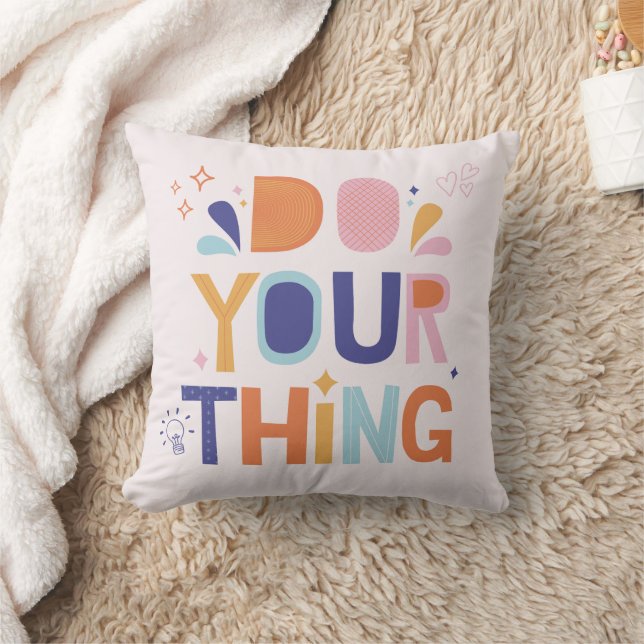 Erhöhen Sie Ihren Wohnraum mit Kissen (Decke)