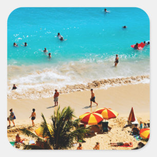 Erhöhte Ansicht der Waikiki-Strandszene, Honolulu Quadratischer Aufkleber