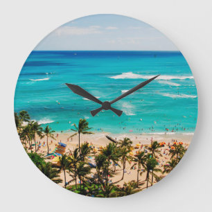 Erhöhte Ansicht eines Strandbildes in Waikiki, Hon Große Wanduhr