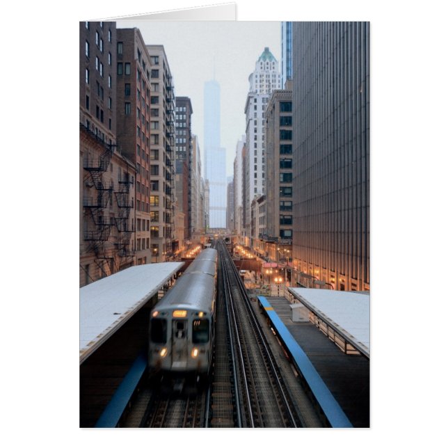 Erhöhte Eisenbahn in Chicago über Wabash (Vorne)