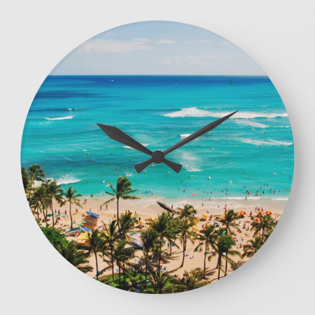 Erhöhte Sicht auf die Bucht von Waikiki, Honolulu  Große Wanduhr (Vorderseite)