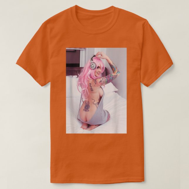 Erica Fett Anime  T-Shirt (Design vorne)