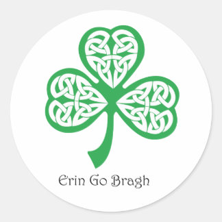 Erin Go Bragh Kleeblatt mit keltischer Knüpfarbeit Runder Aufkleber