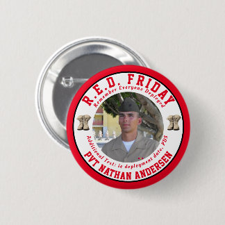 Erinnern Sie sich an alle, die RED Friday Foto But Button