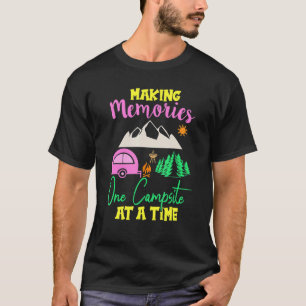 Erinnerungen zu einem Campingplatz nach dem andere T-Shirt