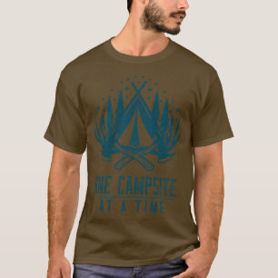 Erinnerungen zu einem Campingplatz nach dem andere T-Shirt
