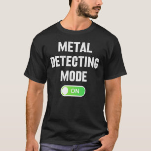 Erkennen von Metallen bei der Jagd auf Mäuse T-Shirt