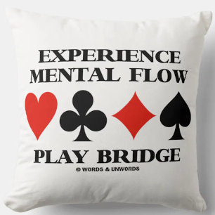 Erleben Sie die Mental Flow Play Bridge mit vier C Kissen