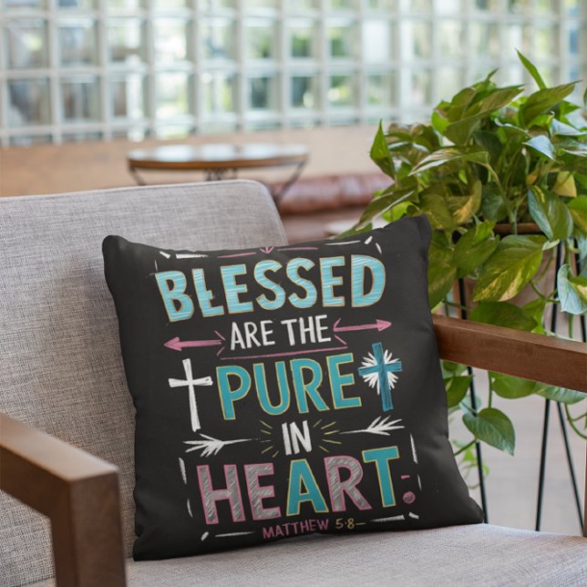 Erleuchtende Worte inmitten eines Kreuzes Kissen (Von Creator hochgeladen)