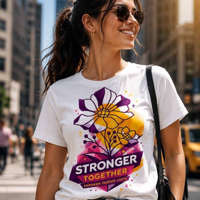 Ermächtigend & trendy designed Tri-Blend shirt (Von Creator hochgeladen)