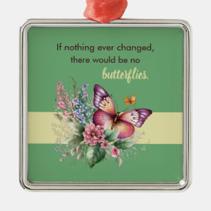 Ermutigungsschmetterling und Blumen auf Grün Ornament Aus Metall