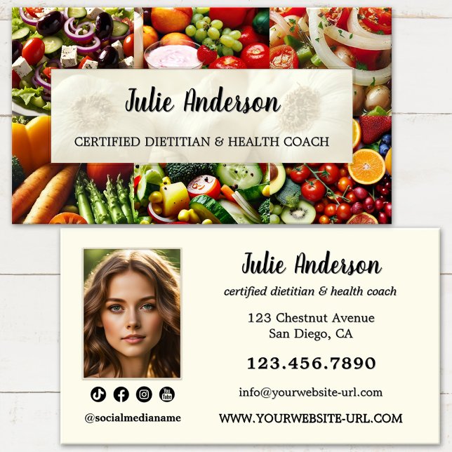 Ernährungsberatungskarte Visitenkarte (Professional dietitian business card featuring a colorful array of fresh vegetables and fruits)