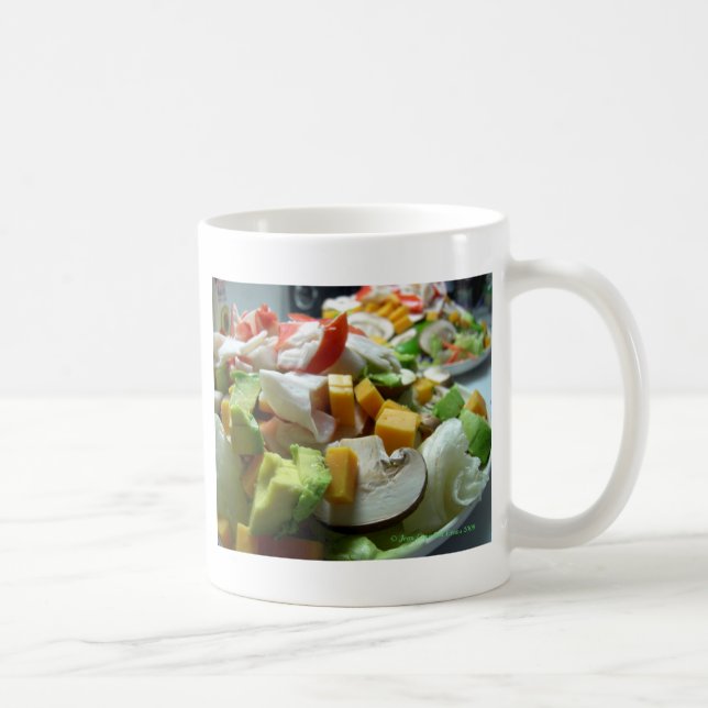 Ernsthafter Salat Tasse (Rechts)