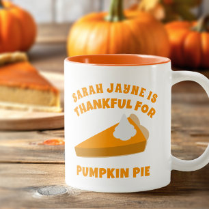 Erntedank Dankbar für die Tasse des Pumpkin-Kuchen