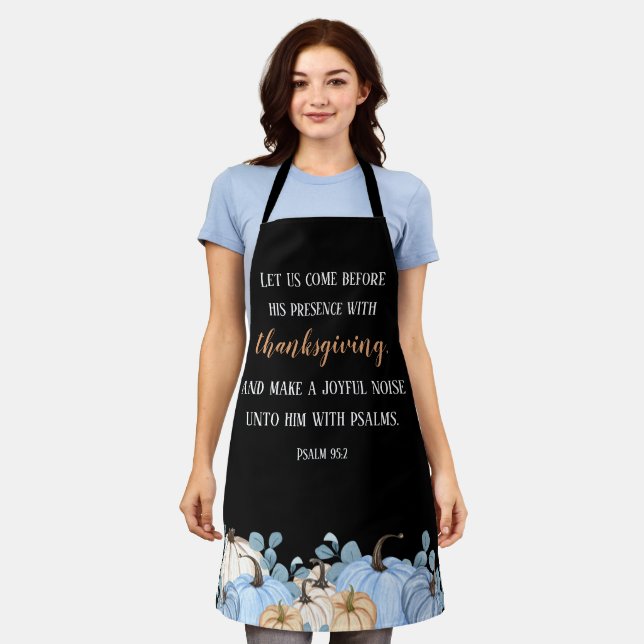 Erntedank Dinner Rustikale Schwarze Schrift Schürze (Getragen)