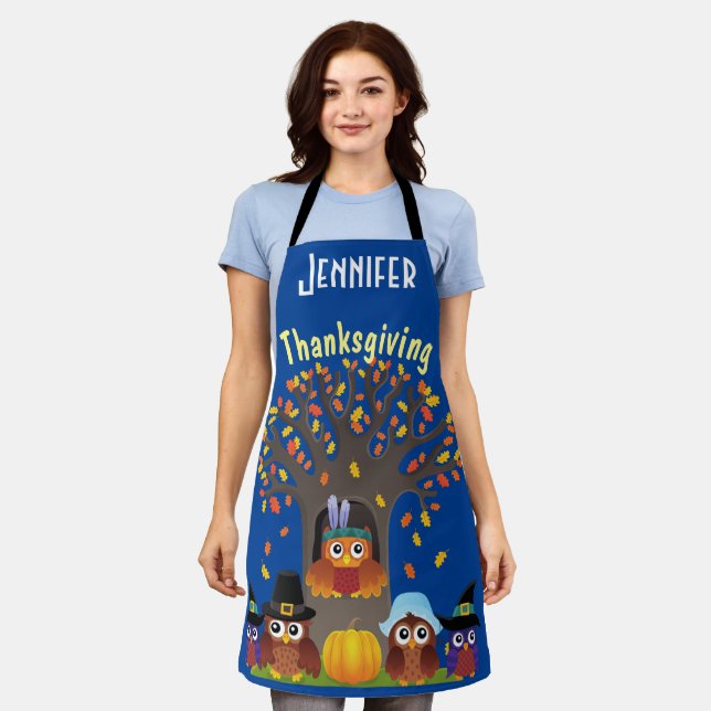 Erntedank mit niedlichen Eulen Schürze (Getragen)