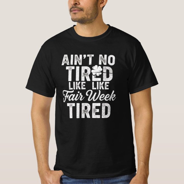 Erschöpft, aber glückliches Design  T-Shirt (Vorderseite)
