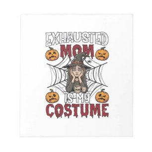 Erschöpfte Mutter ist Kostüm Halloween Hexe Kaffee Notizblock