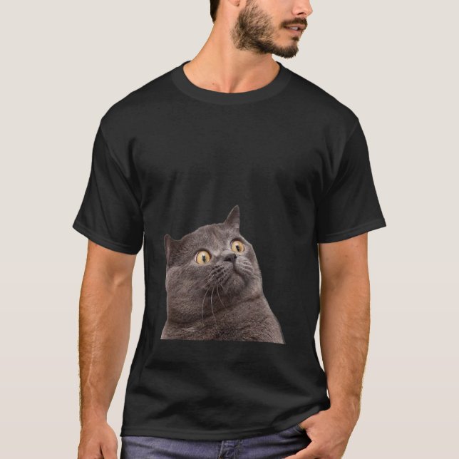 Erschütterte Cat Meme T-Shirt (Vorderseite)