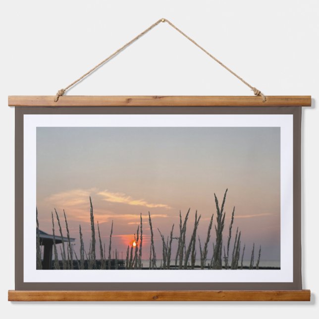 Ersetzbares Foto - Braune Border Print Wandteppich Mit Holzrahmen (Vorne)