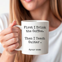 Erst Kaffee, dann unterrichte ich Gitarre lustig