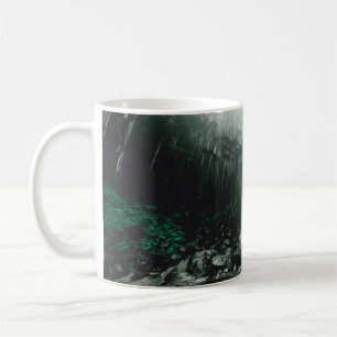 Erstaunliche Aussicht auf den Svartifoss-Wasserfal Kaffeetasse