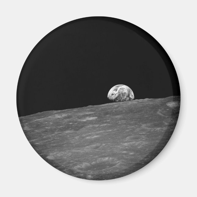 Erste Fotografie eines Erdbebens von Apollo 8 Magnet (Vorne)