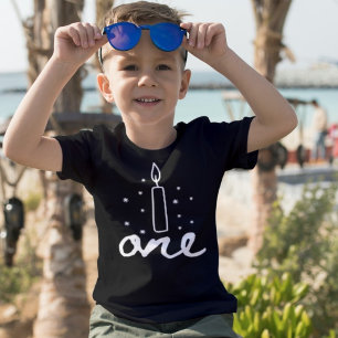 Erste Geburtstagskandle: ein Geburtstag Baby T-shirt