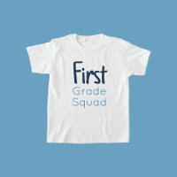 Erste Grade-Squad-Shades von blauem Text