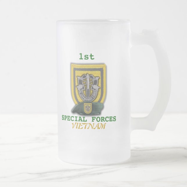 Erste grüne Berets flash vietnam son vets bier Tas Mattglas Bierglas (Rechts)