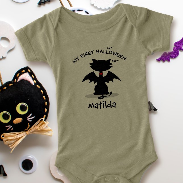 Erste Halloween Black Cat mit Wings Baby Bodysuit (Cute black cat baby bodysuit for a 1st Halloween. Just add your name)