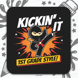 Erste Klasse Ninja Kick ersten Tag zurück zur Schu Quadratischer Aufkleber