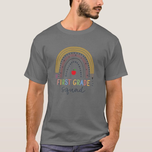 Erste Klasse Squad Funny Boho Rainbow Lehrer Stude T-Shirt (Vorderseite)