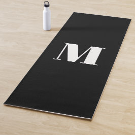 Erste Schwarz-weiße Anpassung von Monogramm Yogamatte