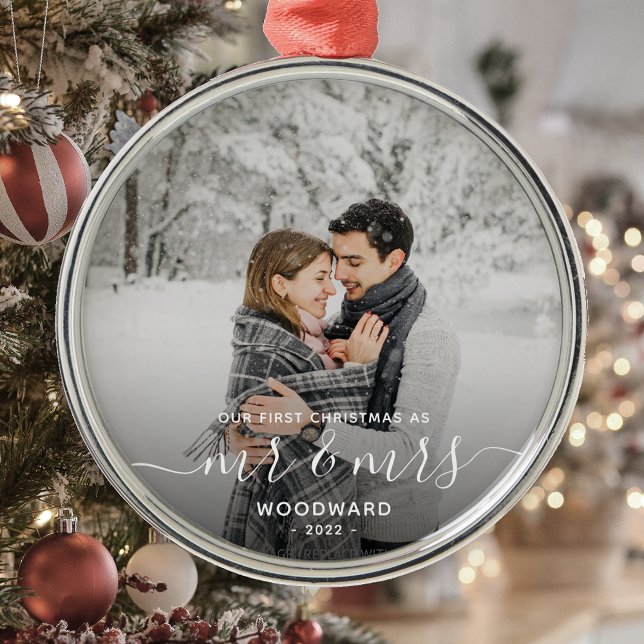 Erste Verheiratete Weihnachts Custom Foto White Sc Ornament Aus Metall (Von Creator hochgeladen)