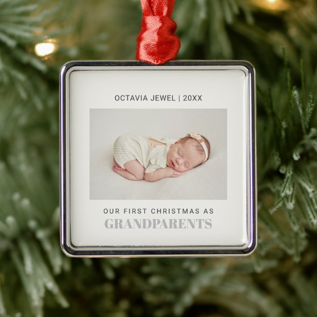 Erste Weihnachten als Grandeleltern Baby Girl Foto Ornament Aus Metall (Baum)