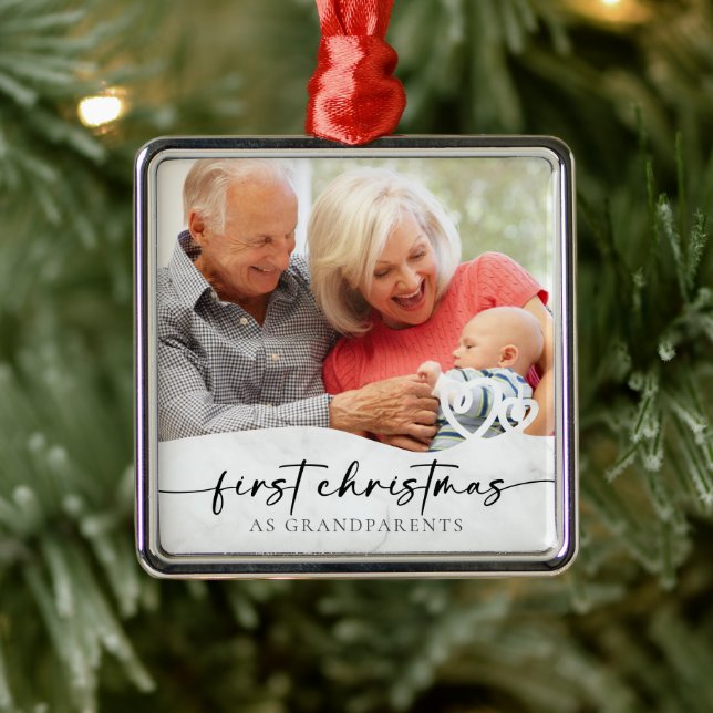 Erste Weihnachten als Großeltern Marble Foto Ornament Aus Metall (Baum)