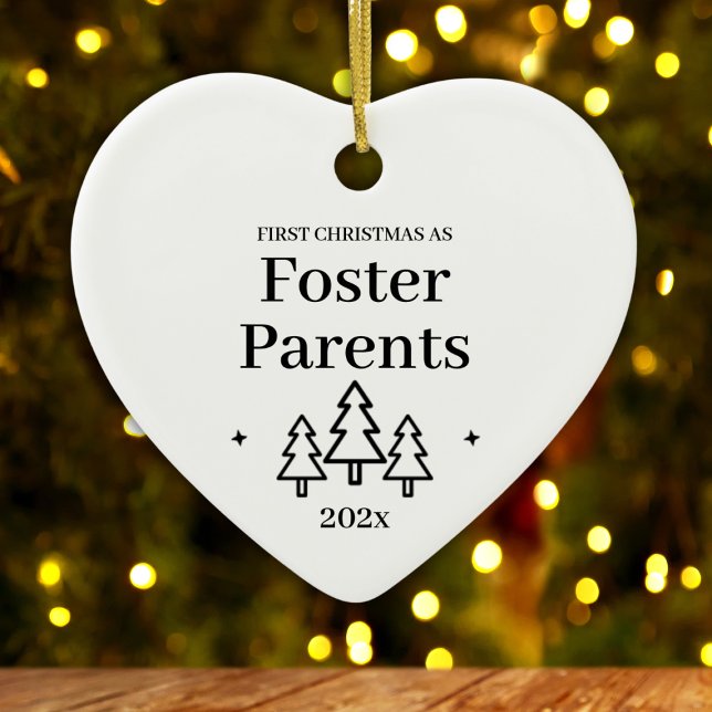 Erste Weihnachten als Jungeltern 2025 Keramik Ornament (First Christmas As Foster Parents Ceramic Ornament
)