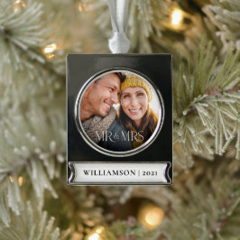 Erste Weihnachten als Mr. & Mrs. Modern Couple Fot Banner-Ornament Silber