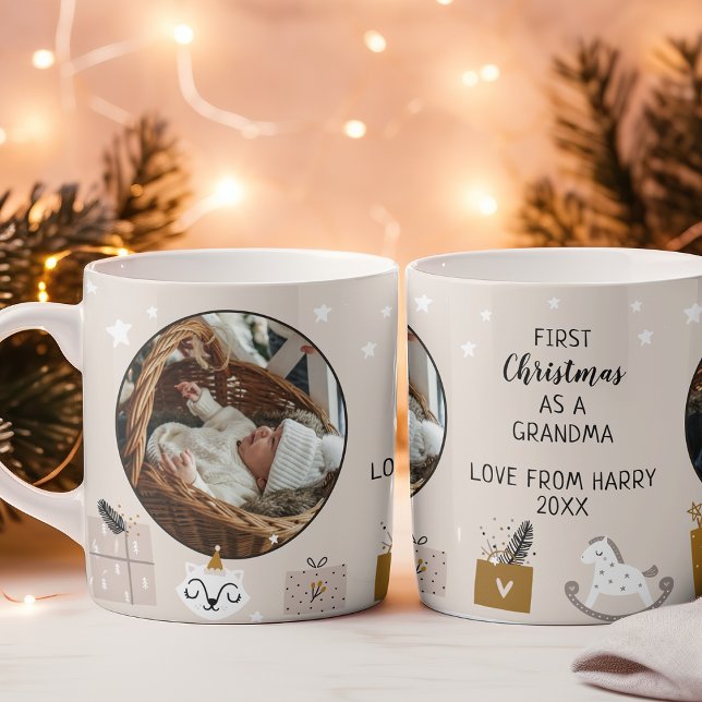 Erste Weihnachten als Oma Beige Gelbes Foto Kaffeetasse (Von Creator hochgeladen)