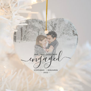 Erste Weihnachten Verlobte Custom Foto Grau Script Keramik Ornament
