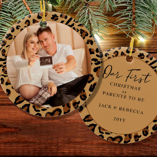 Erste Weihnachtseltern zu sein Leopard Print Foto Keramik Ornament